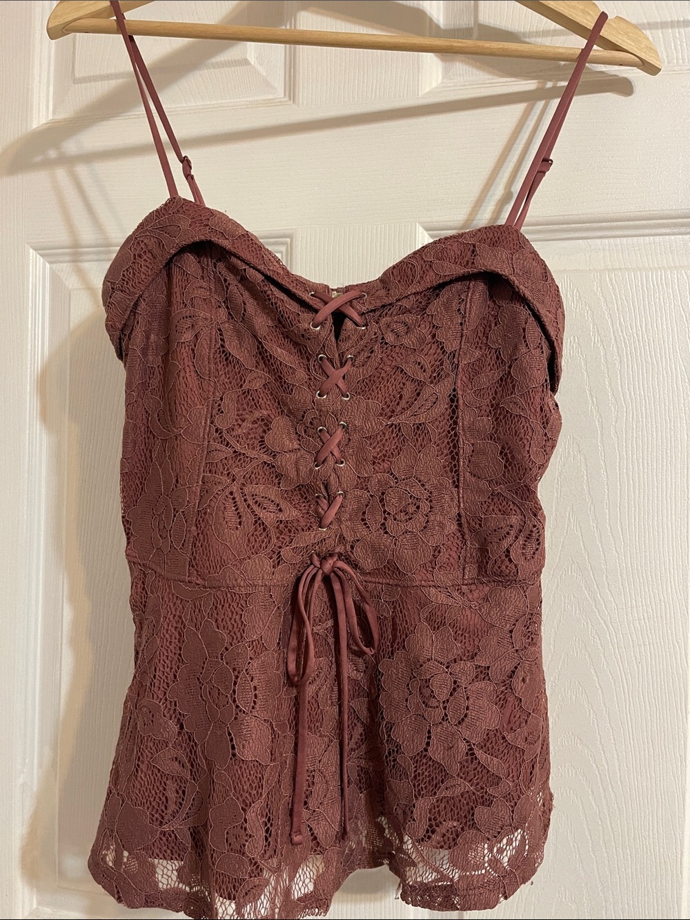Express Mauve Lace Corset-Style Spaghetti Strap Tank